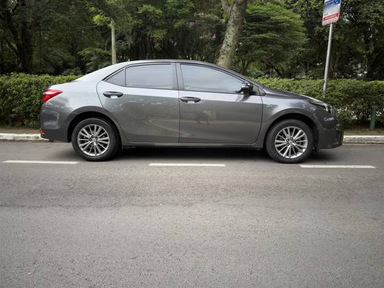 TOYOTA COROLLA 2.0 XEI 16V FLEX 4P AUTOMÁTICO